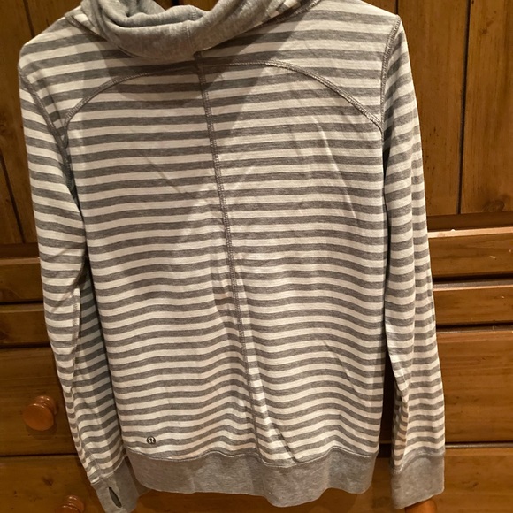 In A Cinch Reversible Pullover - Picture 3 of 5